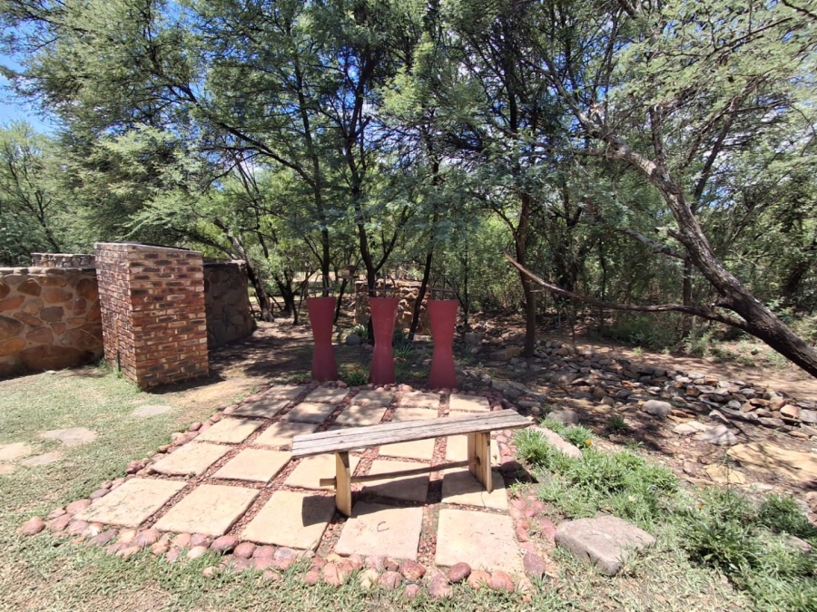 4 Bedroom Property for Sale in Boschenvaal River Front Lodges Free State
